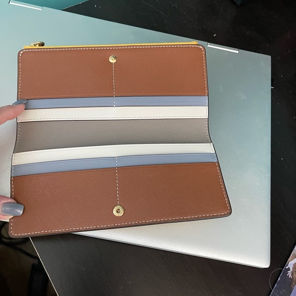 Tory. Burch wallet Brand new with tag - Picture 3 of 4